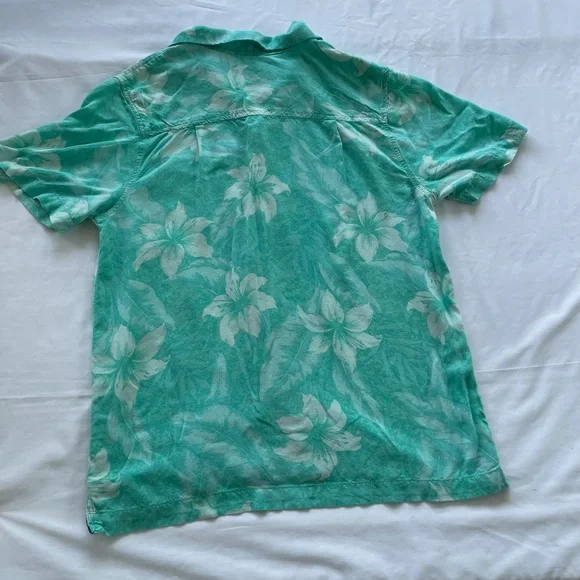 Caribbean Joe Mens Button Down Short Sleeve Shirt, Hibiscus Print, Medium - Picture 2 of 5